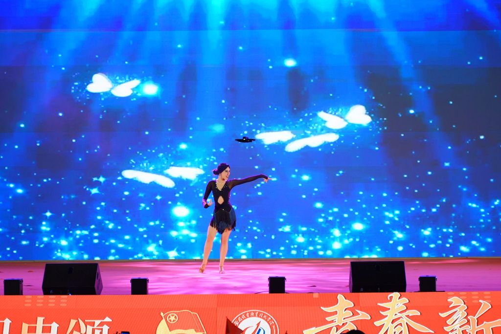 图21 拉丁舞串烧-舞动青春.jpg