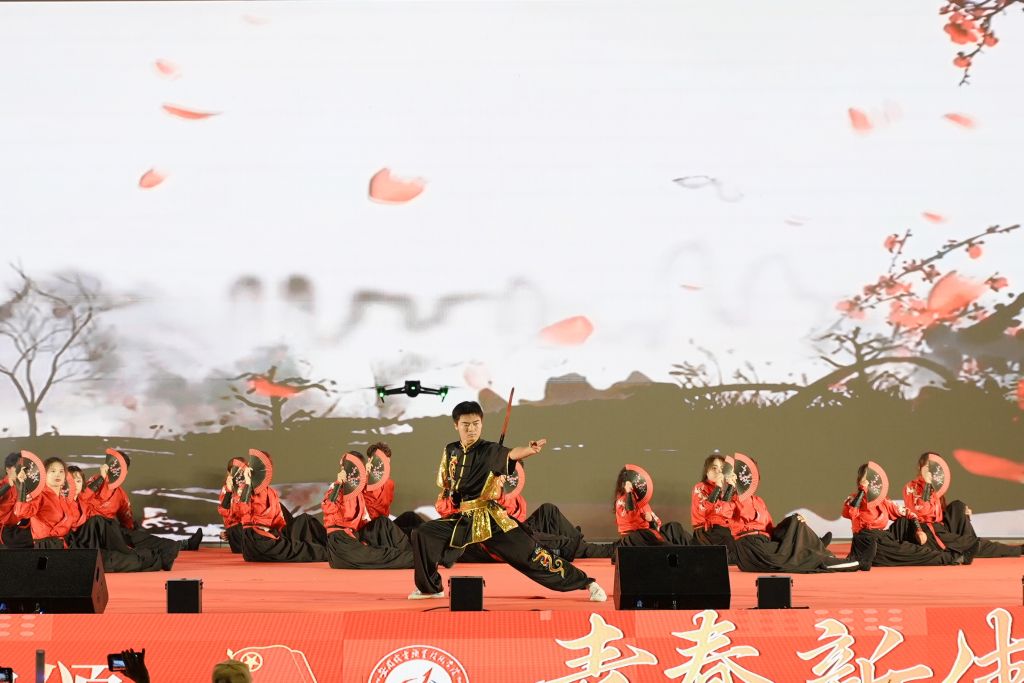 图9 国风青年.jpg
