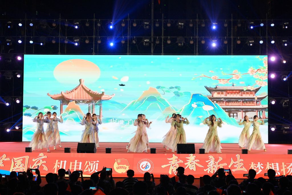 图17 上春山.jpg